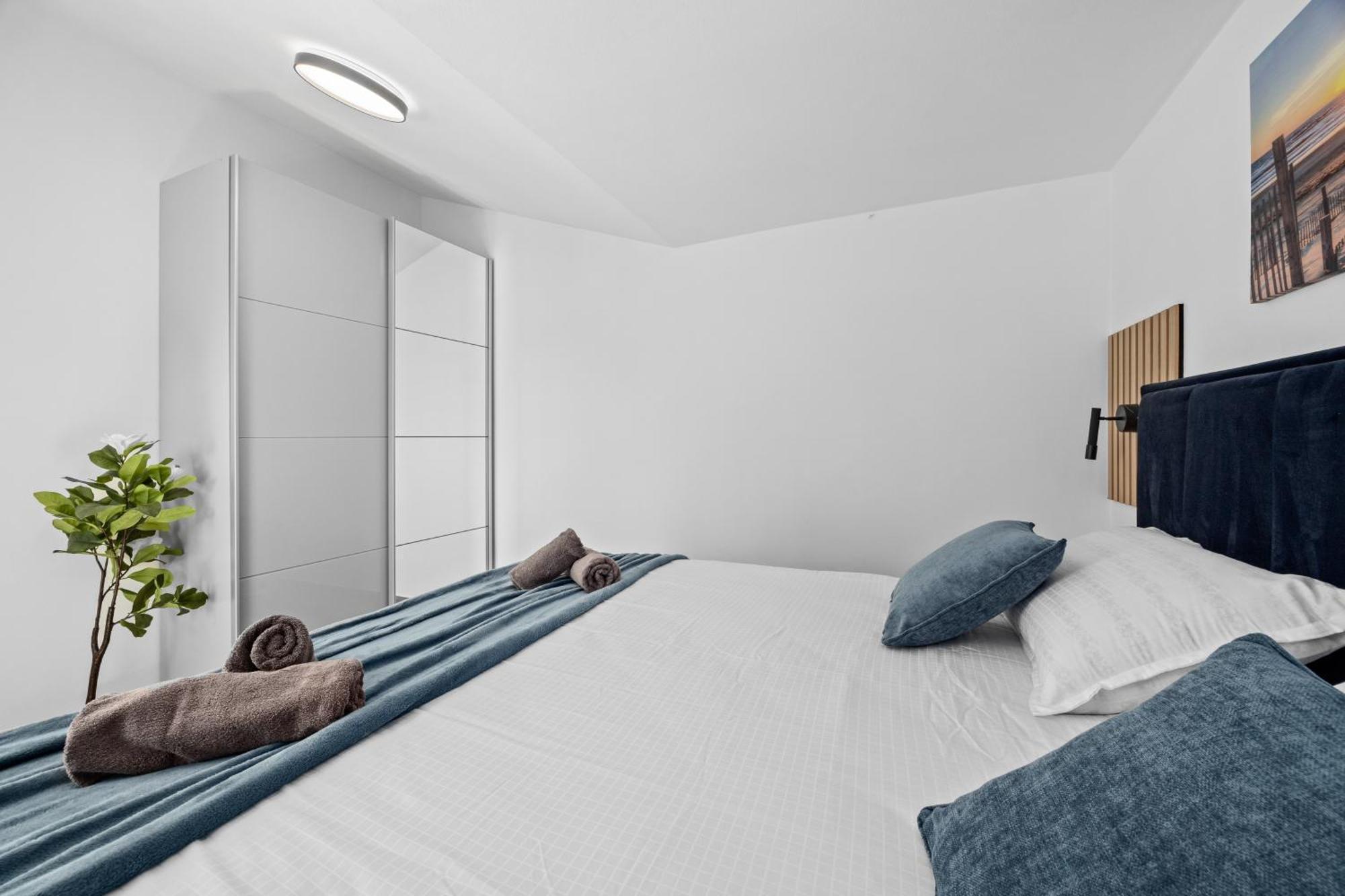 Apartment Nenad - Amazing Sea View ! Only 500 Meters From The Beach ! Fazana Bagian luar foto