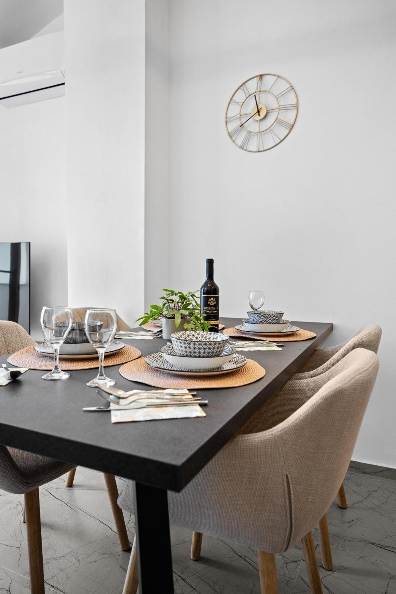 Apartment Nenad - Amazing Sea View ! Only 500 Meters From The Beach ! Fazana Bagian luar foto